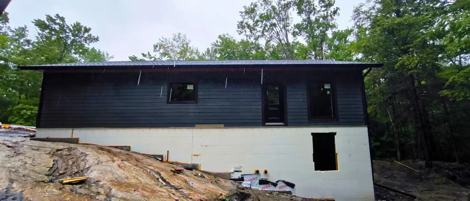Georgian Bay, Siding, Soffit, Fascia, Eavestrough Installation Project photo 9
