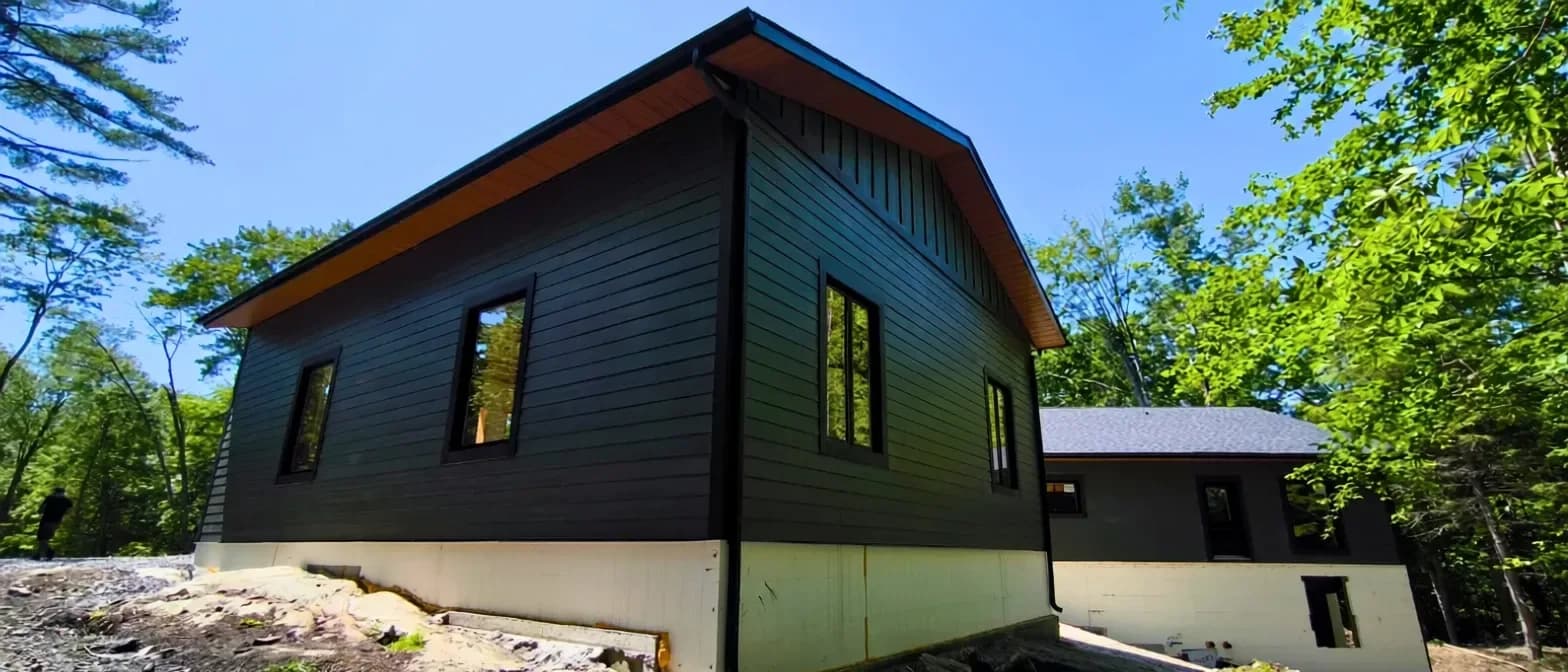 Georgian Bay, Siding, Soffit, Fascia, Eavestrough Installation Project photo 17