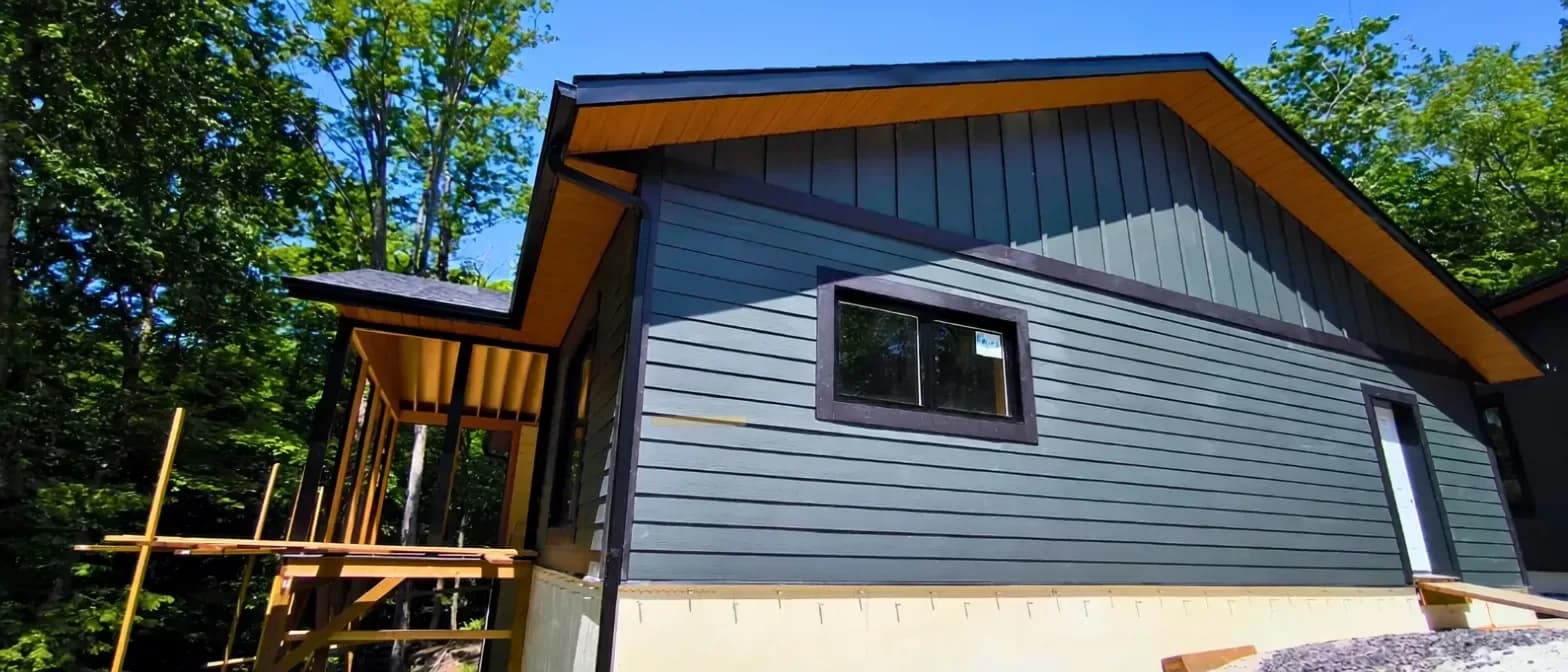 Georgian Bay, Siding, Soffit, Fascia, Eavestrough Installation Project photo 19
