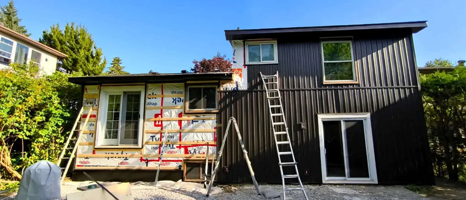 Magnolia Ave., Newmarket Project, Siding, Soffit, Fascia, Eavestrough installation photo 5